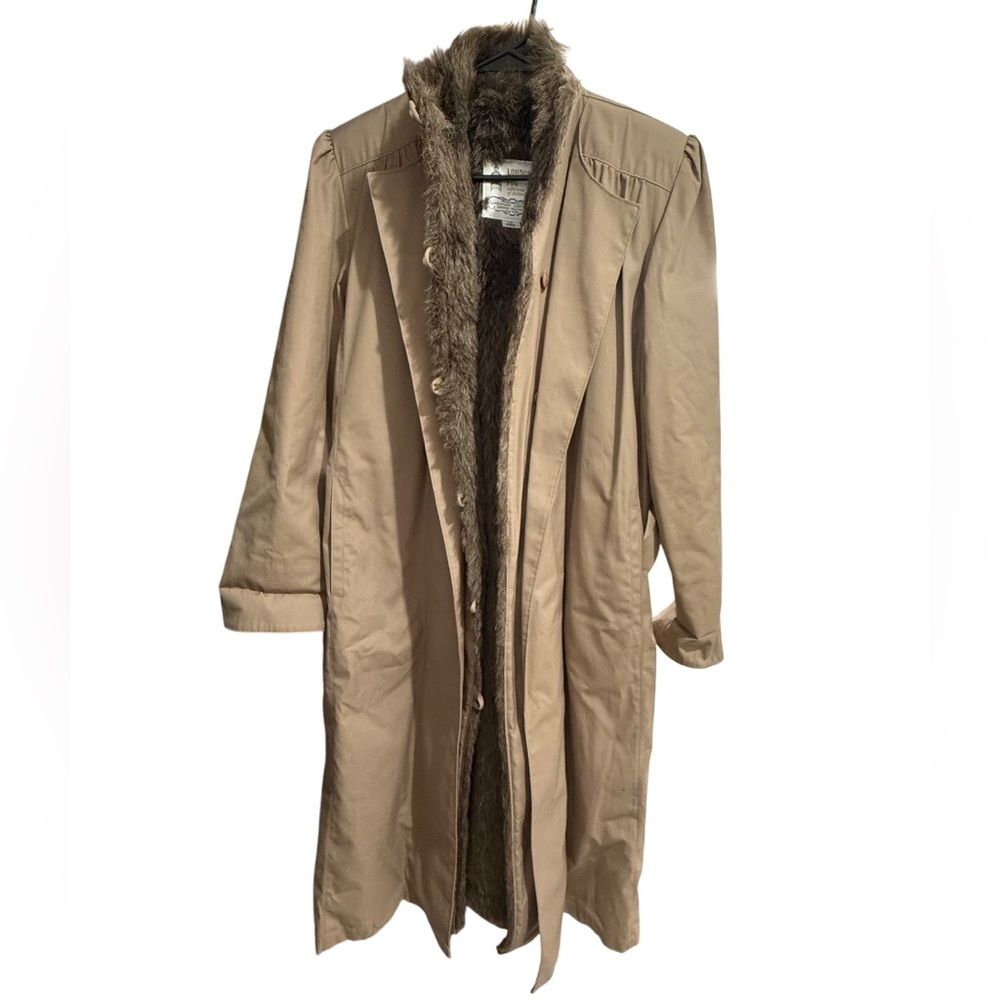 Vintage London Fog furry‎ lined tan trench coat